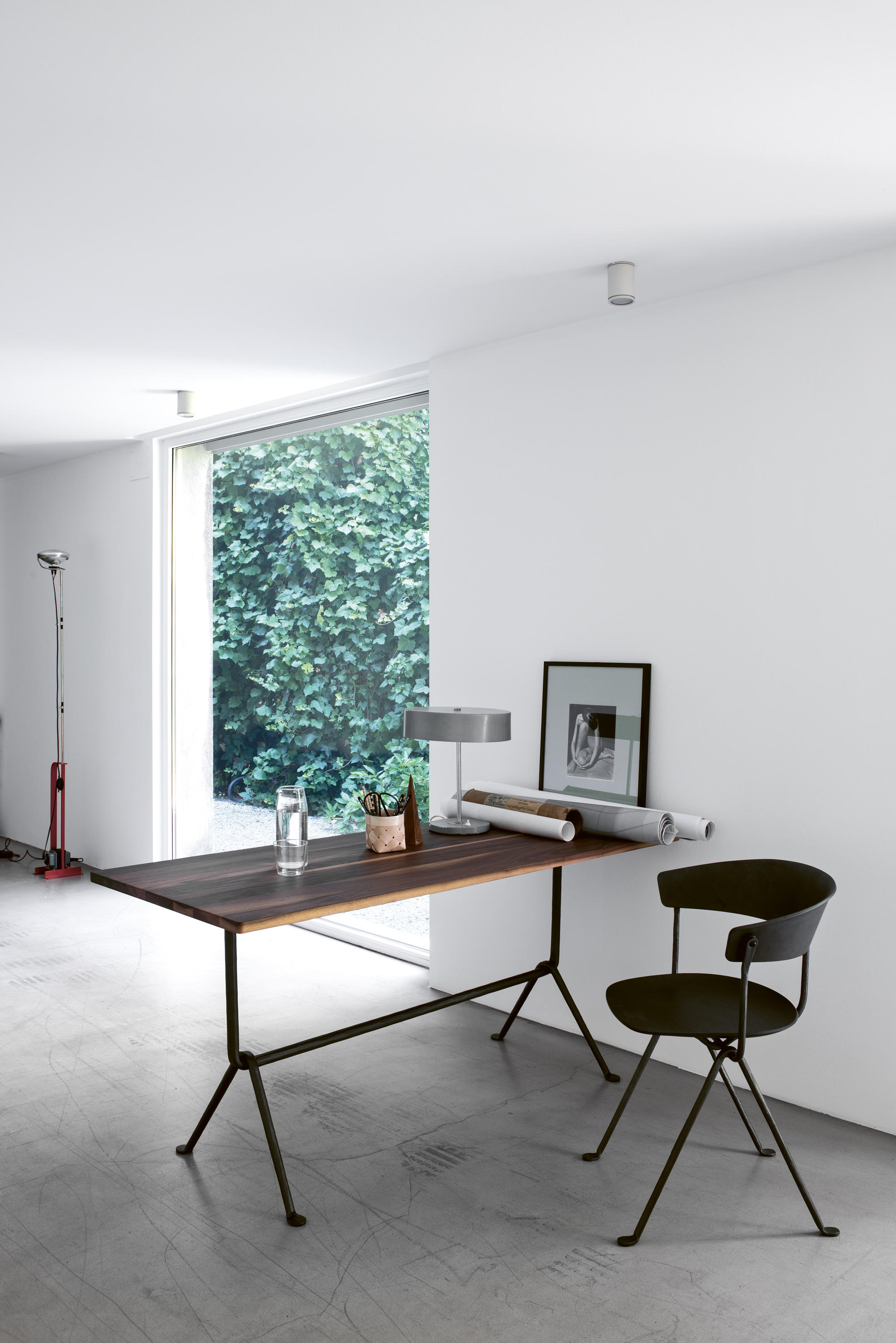 开云（中国） - 桌几|餐桌|办公家具|设计师家具|药房高脚台